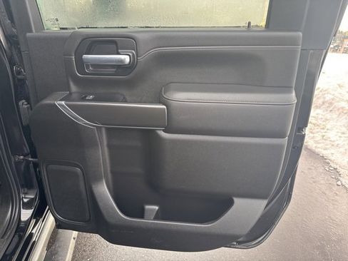 Used 2022 GMC Sierra 2500 AT4 w/ AT4 Premium Plus Package image 13