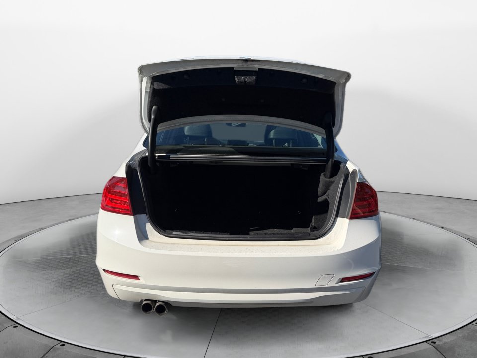 Used 2015 BMW 328i xDrive Sedan AWD/4WD image 19