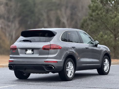 Used 2018 Porsche Cayenne Platinum Edition image 10