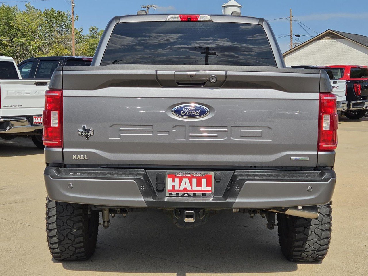 Used 2022 Ford F150 XLT w/ Equipment Group 302A High AWD/4WD image 5