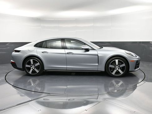 New 2026 Porsche Panamera 4 image 9