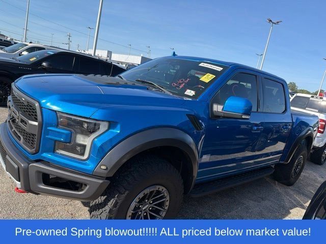 Used 2019 Ford F150 Raptor w/ Equipment Group 802A Luxury AWD/4WD image 3