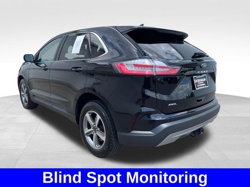 Used 2024 Ford Edge SEL w/ Convenience Package AWD/4WD image 3
