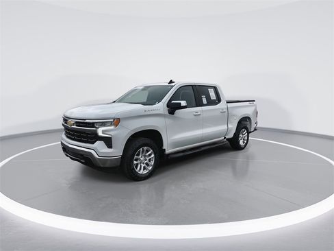 Used 2022 Chevrolet Silverado 1500 LT image 4