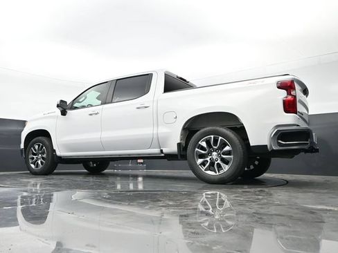 Used 2024 Chevrolet Silverado 1500 LT AWD/4WD image 44