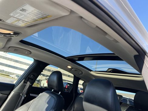 Used 2019 INFINITI QX50 Essential w/ Premium Heat Package image 24