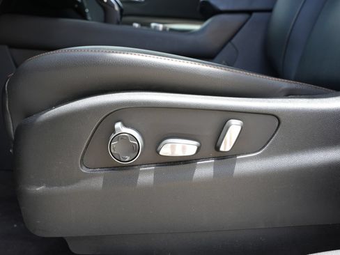 Used 2020 Cadillac XT4 Sport FWD image 14