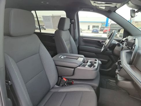 Certified 2026 Chevrolet Suburban LS image 20