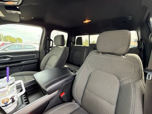 Used 2021 RAM 1500 Big Horn AWD/4WD image 9