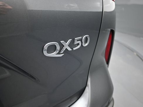 Used 2022 INFINITI QX50 Luxe image 11