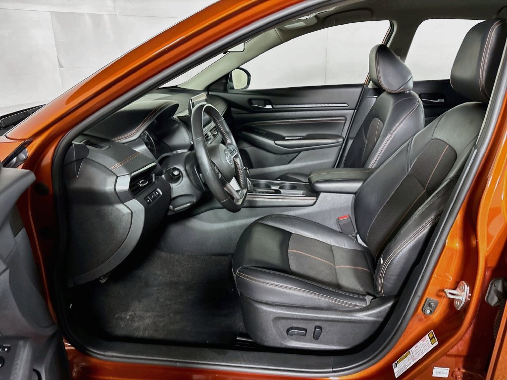Used 2022 Nissan Altima 2.5 SR FWD image 11