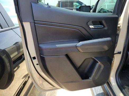 Used 2023 Chevrolet Colorado Z71 w/ Z71 Convenience Package 2 image 29