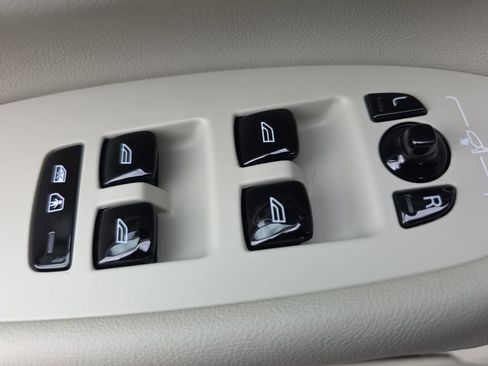 New 2026 Volvo XC90 B6 Ultra w/ Protection Package image 32