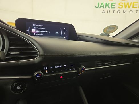 Used 2025 MAZDA MAZDA3 s Sport FWD image 22