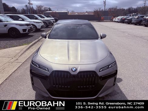 Used 2023 BMW 740i RWD image 28
