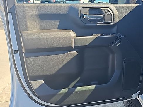 New 2026 GMC Sierra 2500 Pro w/ Convenience Package image 9