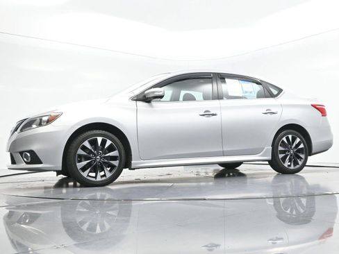 Used 2017 Nissan Sentra SR Turbo FWD image 47