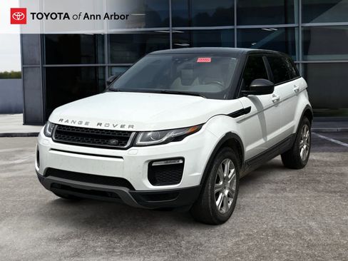 Used 2017 Land Rover Range Rover Evoque SE AWD/4WD image 2