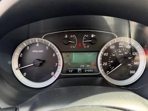 Used 2015 Nissan Sentra SV image 6