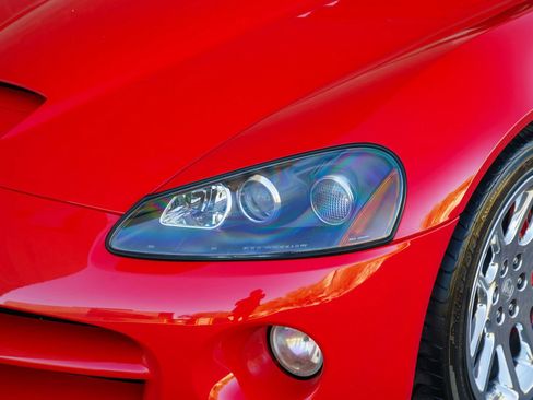 Used 2004 Dodge Viper SRT-10 RWD image 30
