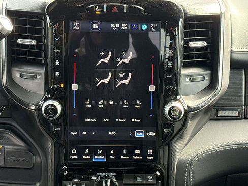 Used 2024 RAM 2500 Limited image 12