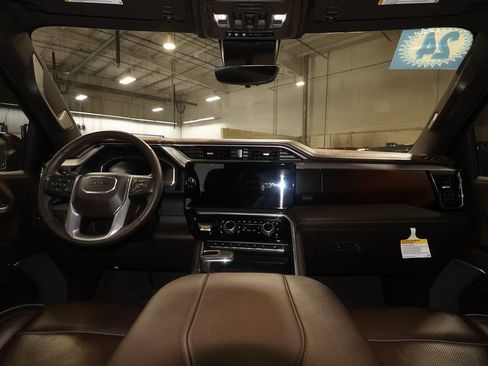 Used 2024 GMC Sierra 1500 Denali w/ Denali Reserve Package AWD/4WD image 31
