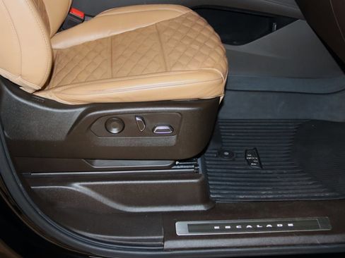 Used 2022 Cadillac Escalade Sport w/ Touring Package image 71