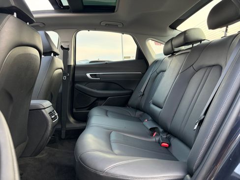 Used 2025 Hyundai Sonata Limited FWD image 29