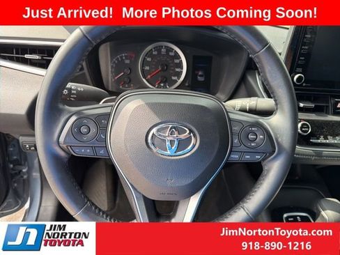 Used 2022 Toyota Corolla SE FWD image 11