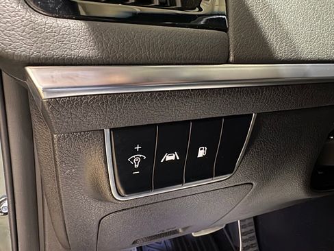 Used 2023 Kia Stinger GT-Line w/ Sun & Sound Package image 19