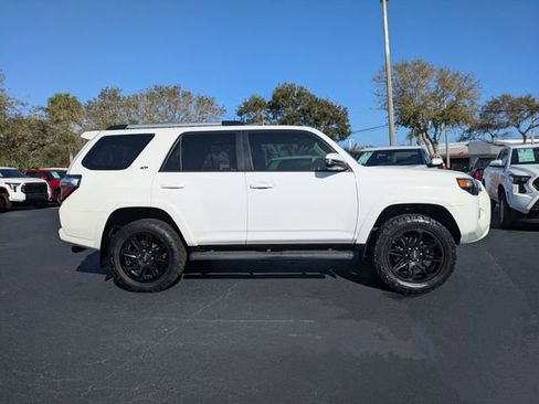 Used 2020 Toyota 4Runner SR5 Premium w/ Moonroof Package image 3