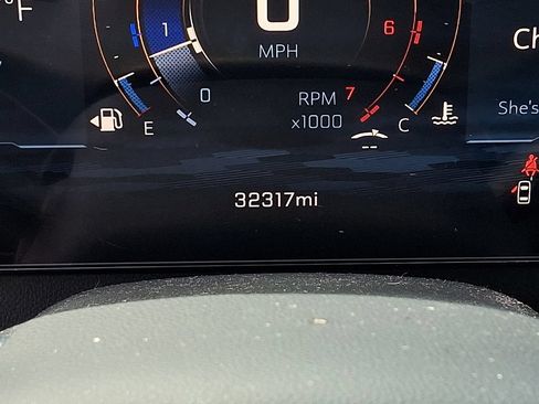 Used 2024 Chevrolet Traverse LT FWD image 21