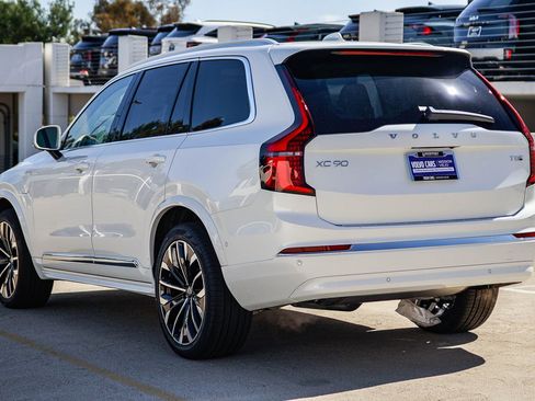New 2026 Volvo XC90 T8 Ultra w/ Protection Package Premier AWD/4WD image 4