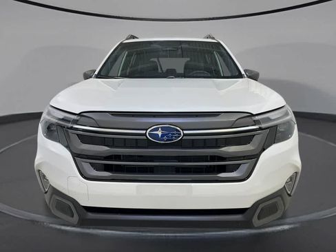 Certified 2025 Subaru Forester Limited AWD/4WD image 8