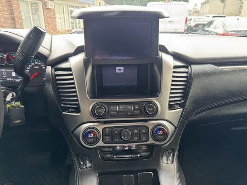 Used 2018 Chevrolet Suburban LT image 63