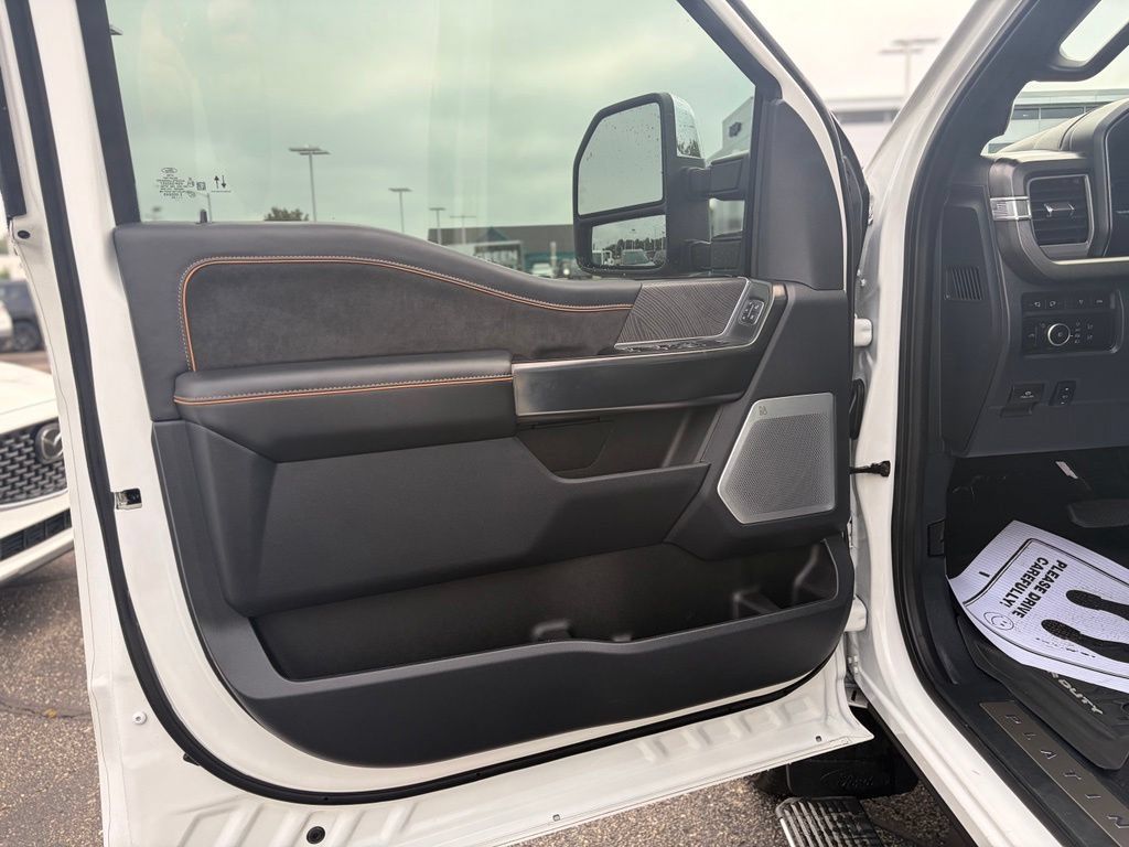 Used 2024 Ford F250 Platinum AWD/4WD image 21