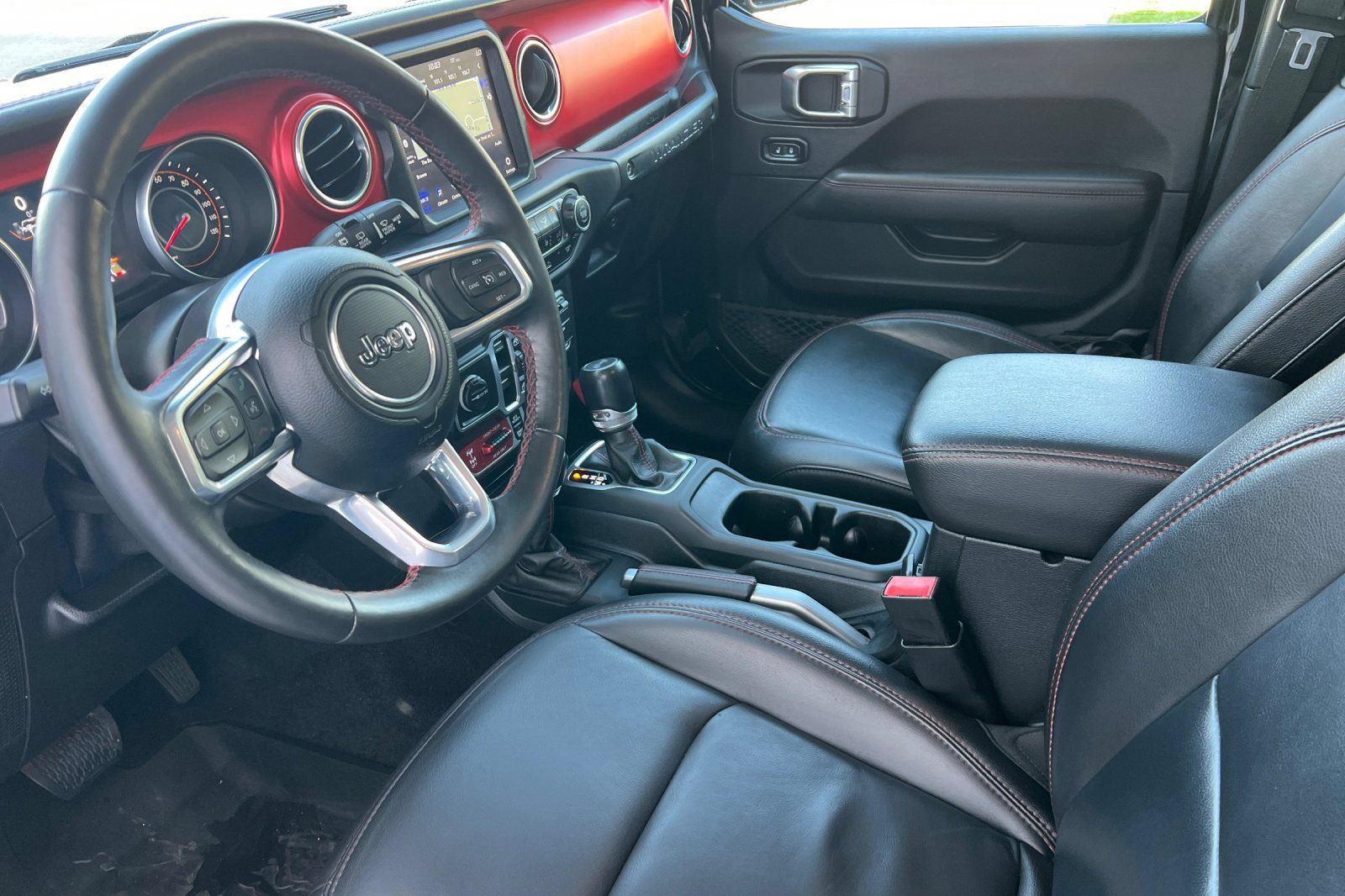 Used 2021 Jeep Wrangler Unlimited Rubicon w/ Uconnect 4C Nav & Sound Group AWD/4WD image 7