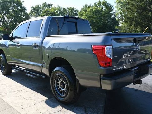 Used 2024 Nissan Titan SV AWD/4WD image 7