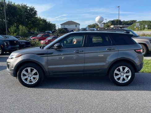 Used 2018 Land Rover Range Rover Evoque SE Premium AWD/4WD image 3