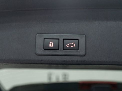 Used 2024 Subaru Ascent Touring AWD/4WD image 33
