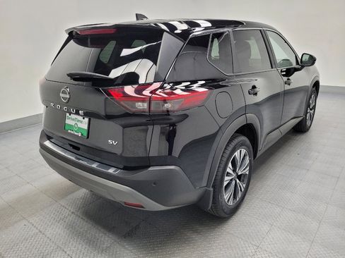 Used 2023 Nissan Rogue SV FWD image 9