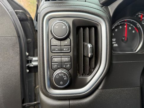 Used 2019 Chevrolet Silverado 1500 RST w/ All-Star Edition AWD/4WD image 14
