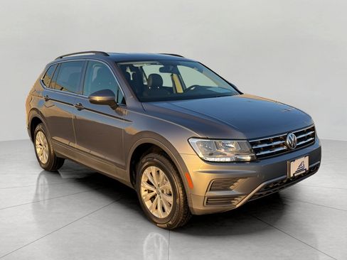 Used 2019 Volkswagen Tiguan SE image 1