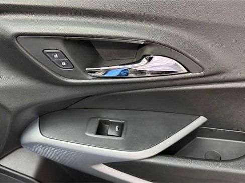 Used 2024 Chevrolet Trax RS w/ Driver Confidence Package image 13