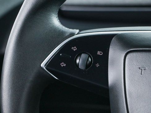 Used 2025 Tesla Model 3 Long Range RWD image 13