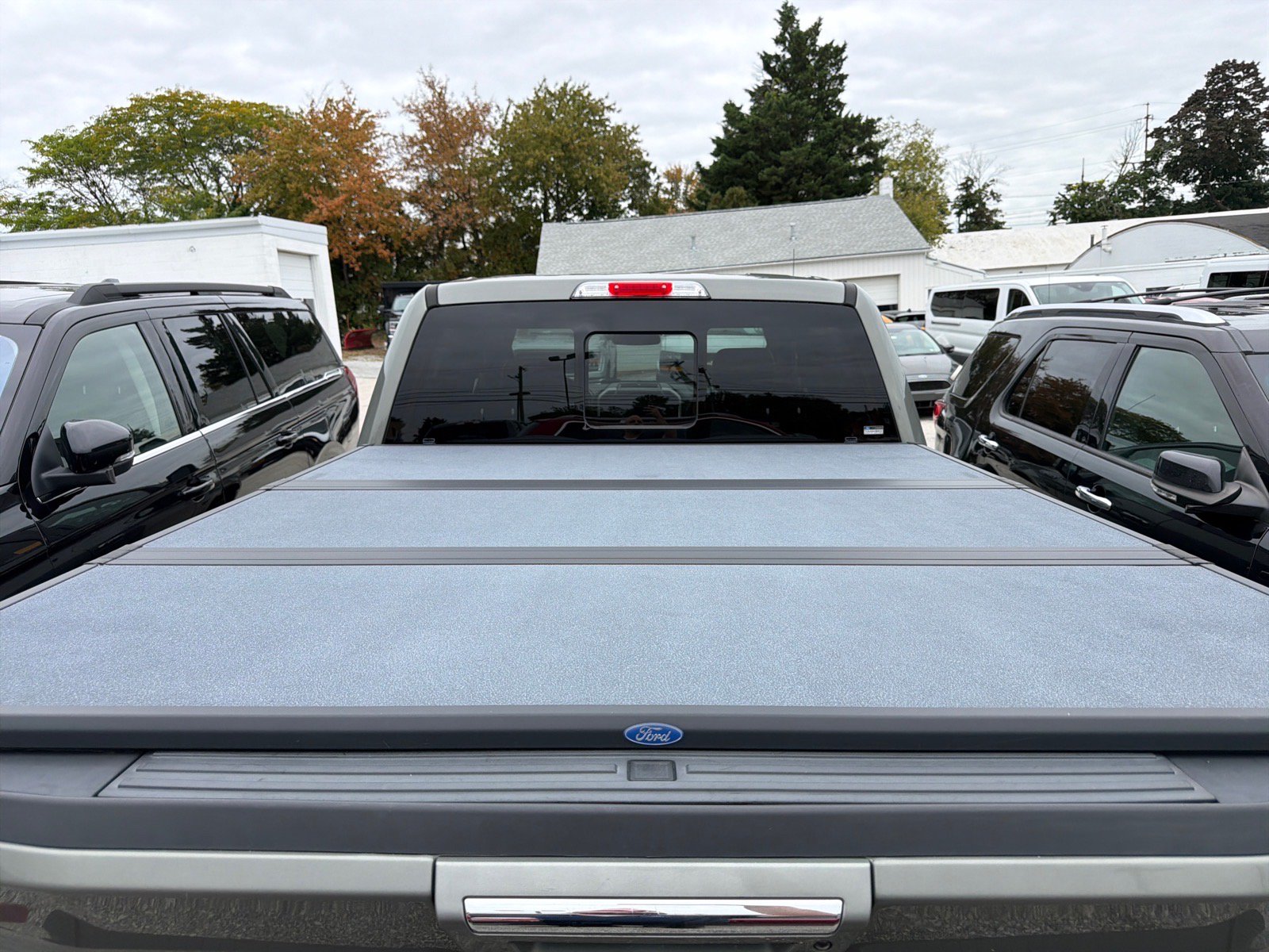 Used 2019 Ford F150 Lariat w/ Equipment Group 502A Luxury AWD/4WD image 9