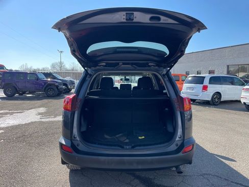 Used 2013 Toyota RAV4 XLE image 9