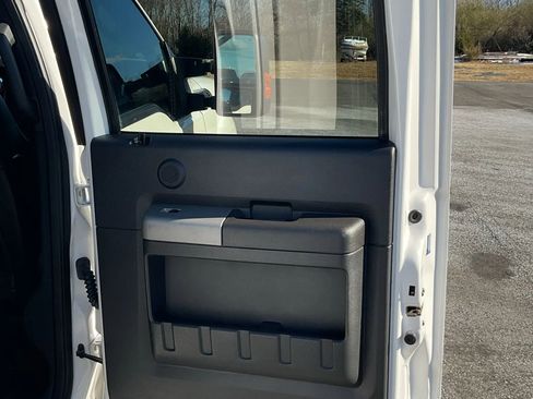 Used 2016 Ford F250 Lariat image 49