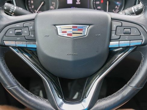 Used 2023 Cadillac XT6 Premium Luxury w/ Technology Package image 31