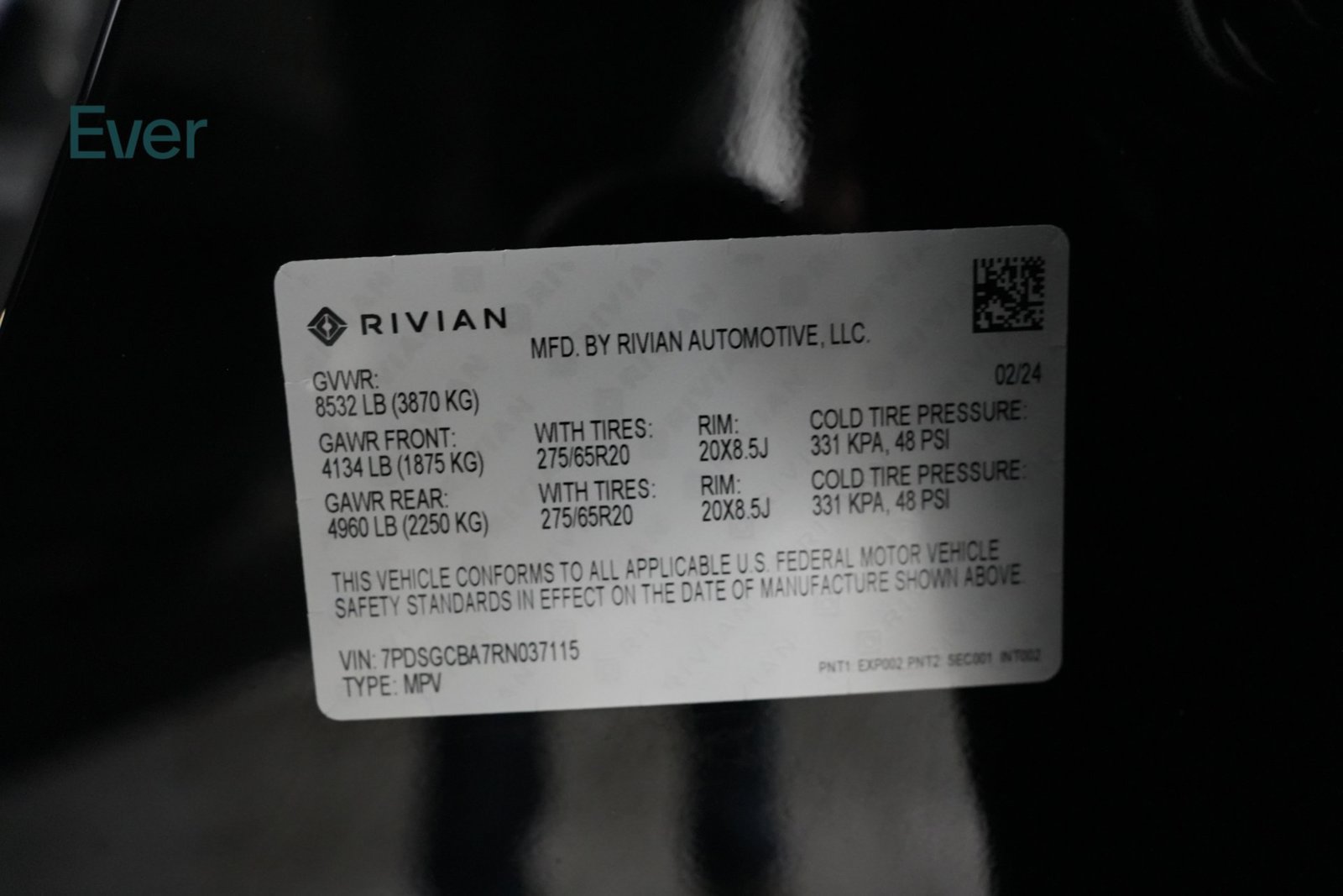 Used 2024 Rivian R1S Adventure Dual AWD/4WD image 31